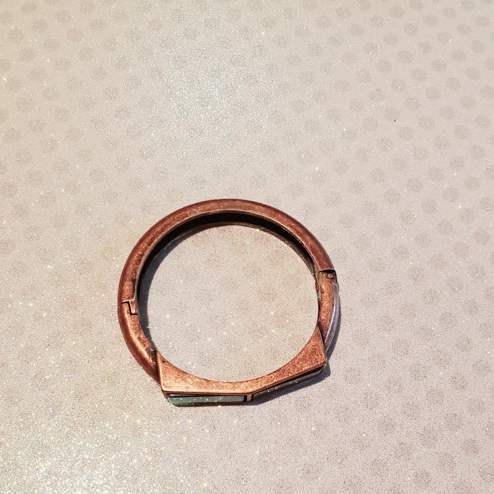 Vintage side Cuff snap Bracelet - Picture 3 of 7